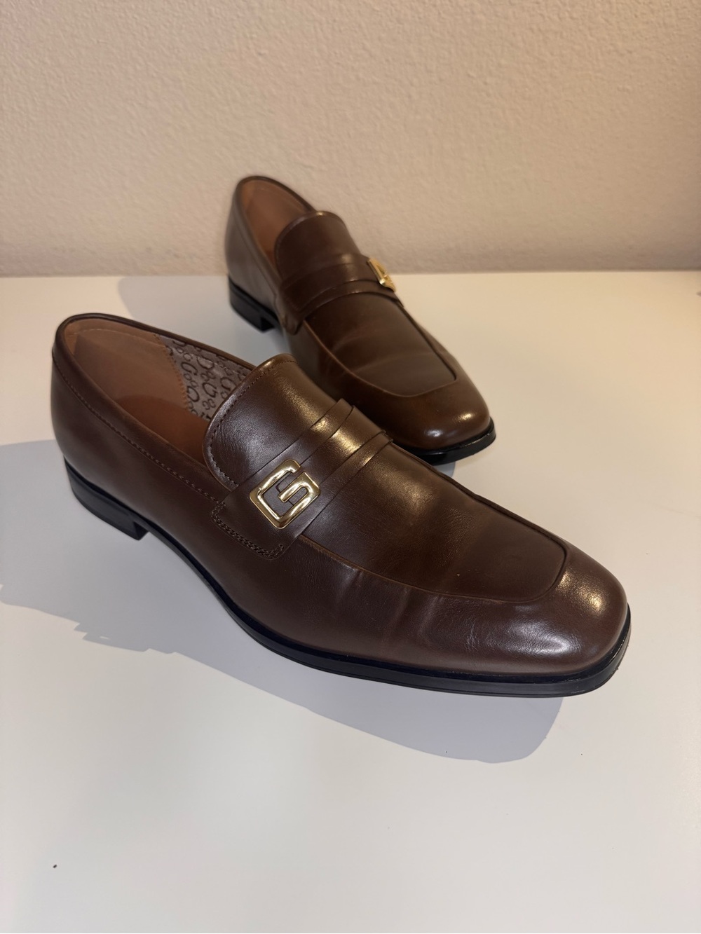 GUESS Men's Brown Logo Buckle Slip-On Loafers US 12 EU 45